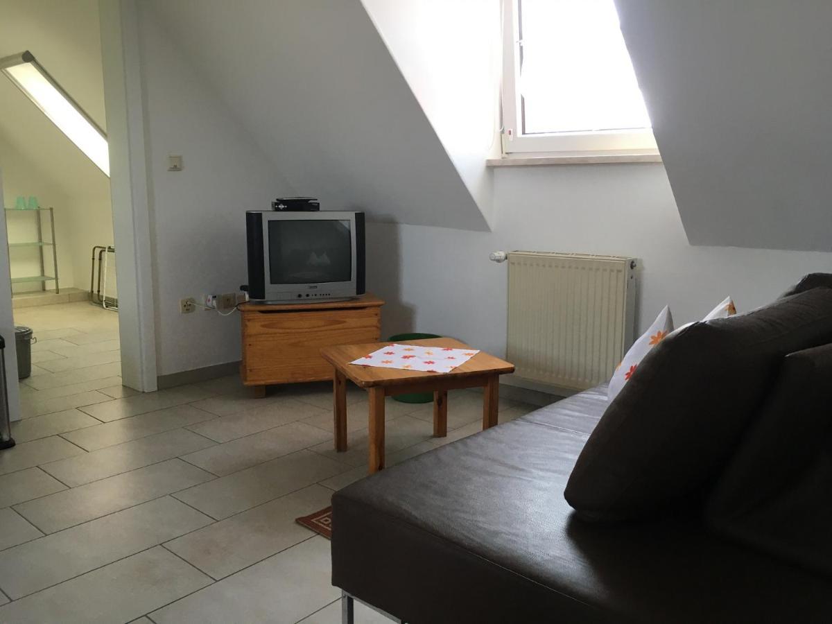 Lautersheimer Gutshof Bagian luar foto